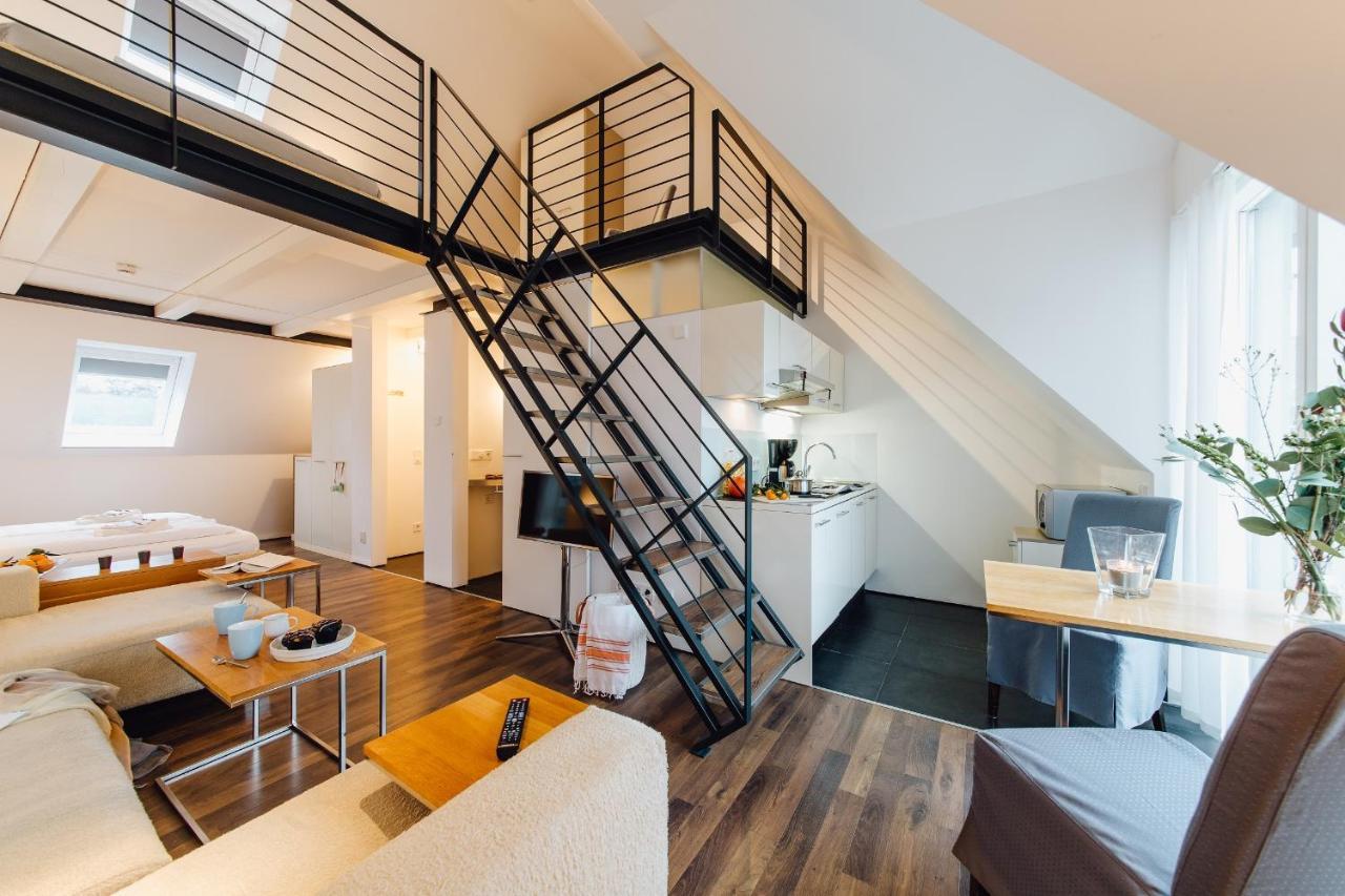 M2 Living Maisonette No 7 *
