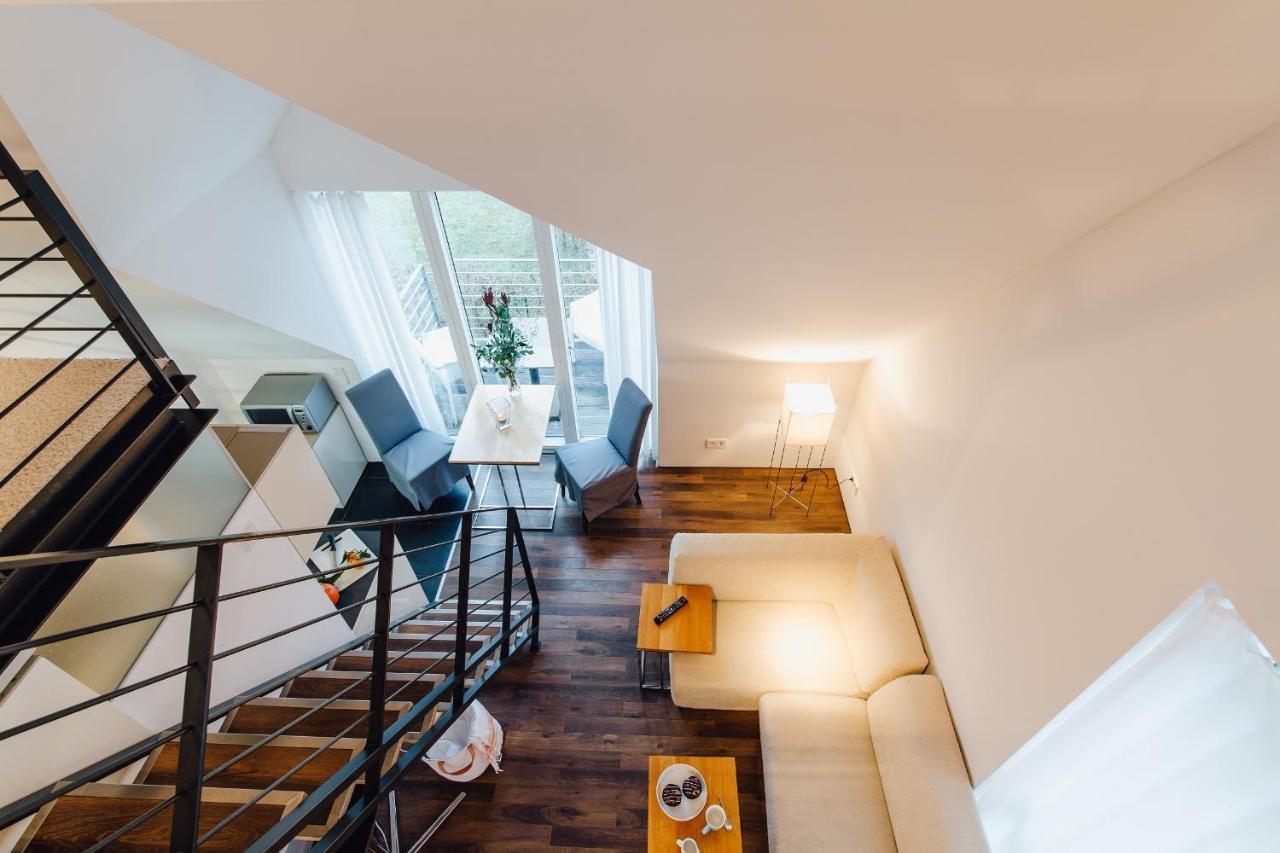 M2 Living Maisonette No 7 *